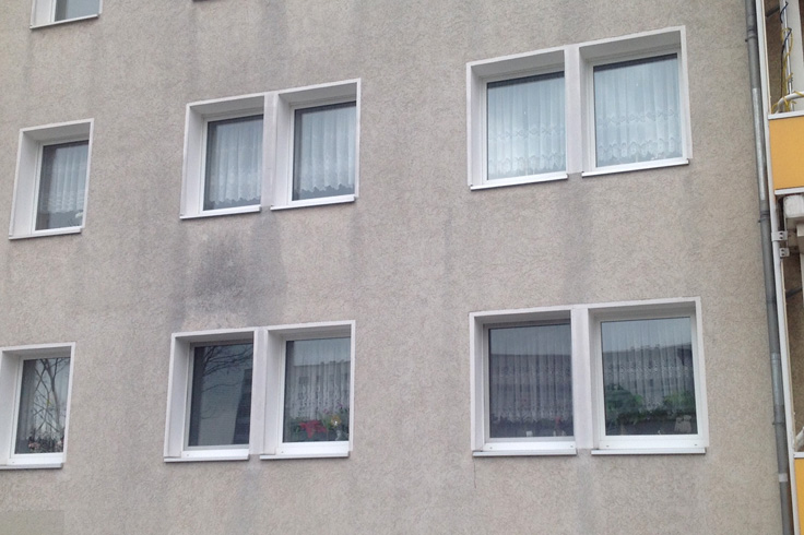 Negatives Beispiel einer nicht funktionierenden Dämmfassade