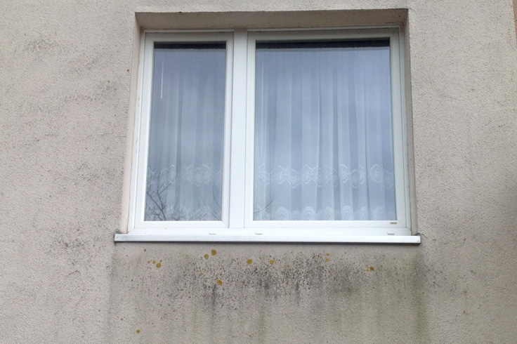 Negatives Beispiel einer nicht funktionierenden Dämmfassade